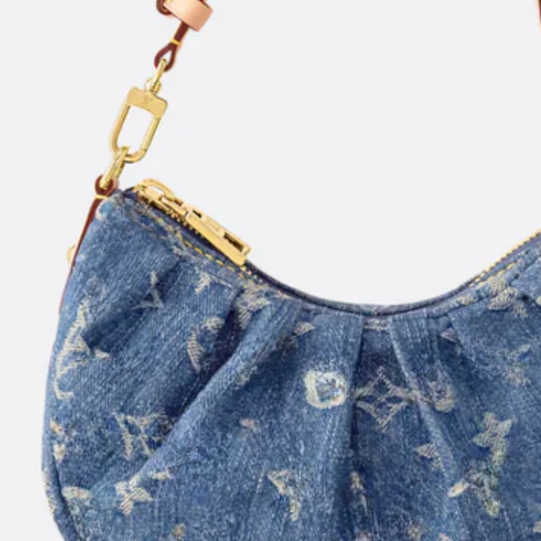 Schultertasche mit Kettenriemen