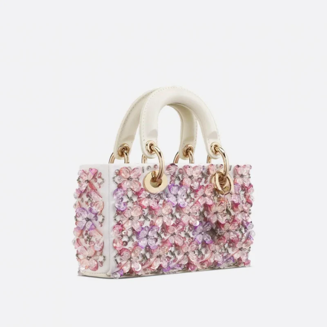 Micro Tasche aus Kalbsleder mit Blumenstickerei und Strass